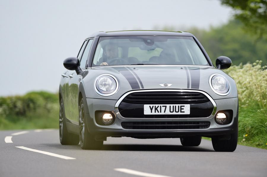  Mini Cooper Clubman Black Pack 2017 года  (фото 17 из 18)